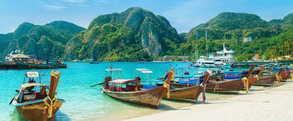 Image 2 1024x423 — Top 10 Travel Destinations India